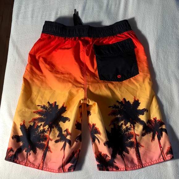 Tropical swim suit - Picture 2 of 3